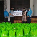 Bank Kalsel Serahkan Bantuan Korban Bencana