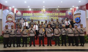 Kapolda Pimpin Sertijab  Wakapolda Kalsel
