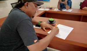 Temui Kadis KOMINFO Tala :Wartawan Barlis akui tulisannya adalah Opini