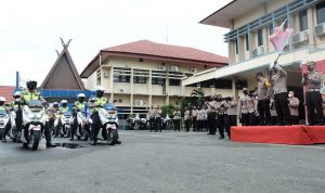 Jelang HUT Bhayangkara, Polda Kalsel bagi bagi Sembako ke rakyat kurang mampu