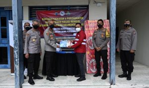 Polda Kalsel Terima Bantuan Peralatan Isoman dari Perusahaan Swasta