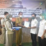 Bupati Tala sampaikan Sertifikat Tanah Gratis