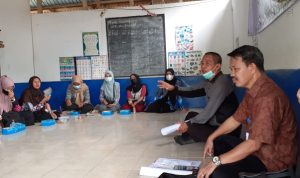 Kades Bersama Perangkat Desa se-Kecamatan Kintap mendapat penyuluhan Wawasan Kebangsaan