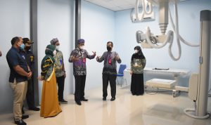 Sukamta gunting pita Resmikan  (RSUD) K.H. Mansyur Kintap