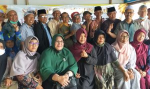 Alumni SMP Negeri 1 Pelaihari Angkatan 80 Adakan Halal Bihalal di Tepian Danau