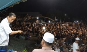 Ribuan Jamaah banjiri halaman Masjid Musholal Pagatan Besar