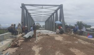 BPK Tinjau Progres Jembatan Pengganti Tanipah Mandastana Batola yang belum selesai