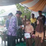 Bupati Tala Serahkan Beasiswa Pelajar SD dan SLTP