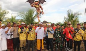 Pj. Bupati Batola : Desa Dwipasari bisa menjadi Destinasi Wisata adat dan budaya