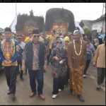 Parade Budaya Warnai Hari Jadi Karang Bunga Ke-34
