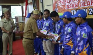 Pemkab.  Tanah Laut berikan bonus hingga Rp9 Miliar lebih kepada Atlet dan Pelatih