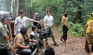 Berapa biaya yang dikeluarkan untuk proses pembuatan film bioskop?