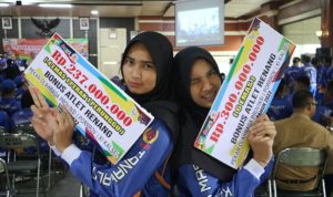 Dua ‘Ratu Air Bersaudara’  raih Bonus Setengah Miliar Lebih dari Pemkab. Tala