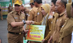 Pemkab. Batola menerima bantuan CSR untuk Pengelolaan Sampah
