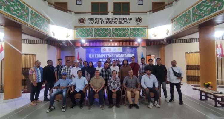 UKW pertama kali lulus 100 % hanya di angkatan ke 18