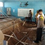 Siswi UPTD SMPN 3 Bati-Bati Ketimpuk Plafon