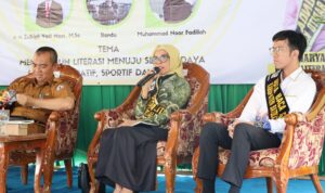 Sekda Zulkifli  buka Talk Show Literasi