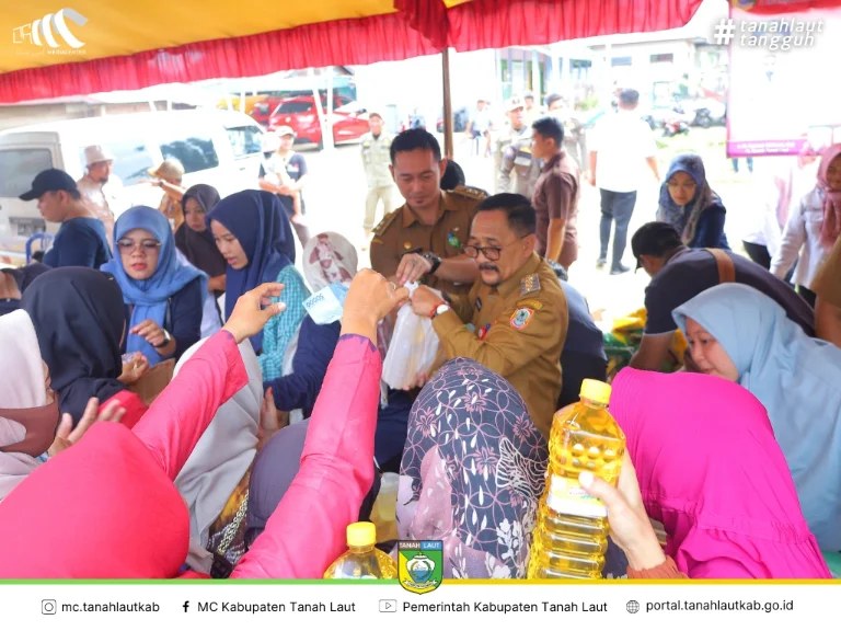 Gelar Pasar Murah, Pj Bupati Tala berikan Subsidi Harga 2 Kali