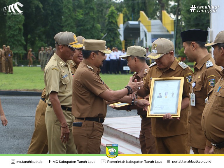 15 Desa di Tala Terima Penghargaan Atas Status Mandiri Tahun 2023