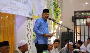 Pj. Bupati Tala serahkan Bantuan Hibah Untuk Beberapa Masjid Di Batam