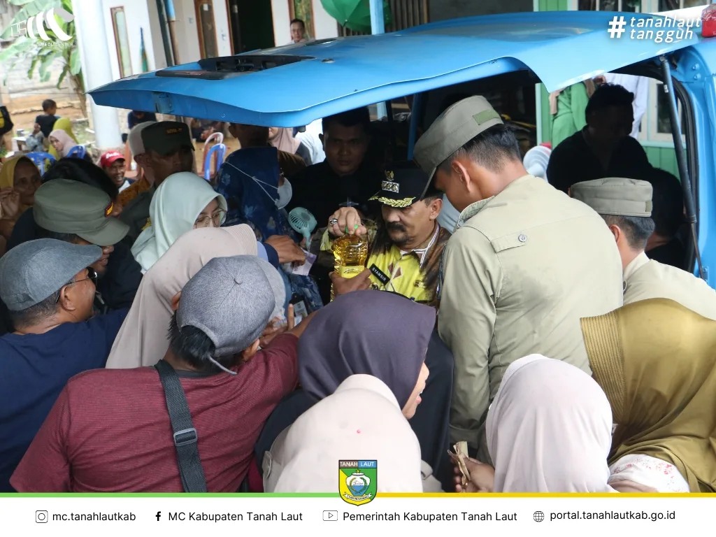 Pasar Murah, Harga Minyak Goreng Dipotong Hingga 10.000/ liter
