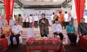 Pj Bupati Batola Mujiyat Dampingi Baksos Mensos RI