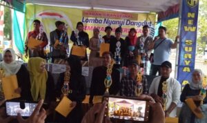 Gelaran  Grand Final  Lomba Nyanyi Dangdut SeKalsel Total hadiah 20 juta Sukses