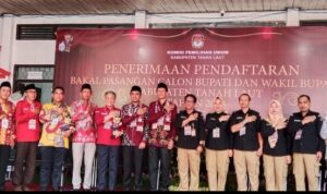 H.Bambang – Ikhwan (BAIK) resmi mendaftar ke KPU Tanah Laut Di Hari Terakhir
