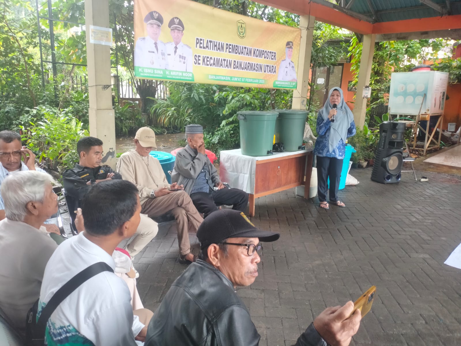 “Kecamatan Banjarmasin Utara, Adakan Pelatihan Pengolahan Sampah Organik jadi Komposter”