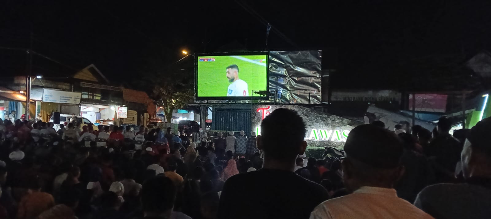 Berekenaan Gelaran Nonbar Bola di pasar Lawas, Bupati akan bangun Videotron