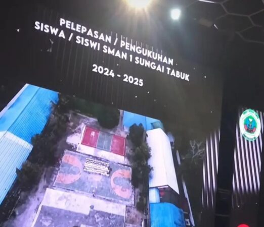 Acara Perpisahan SMAN 1 Sungai Tabuk di Hexagon Café & Clup Malam Disorot