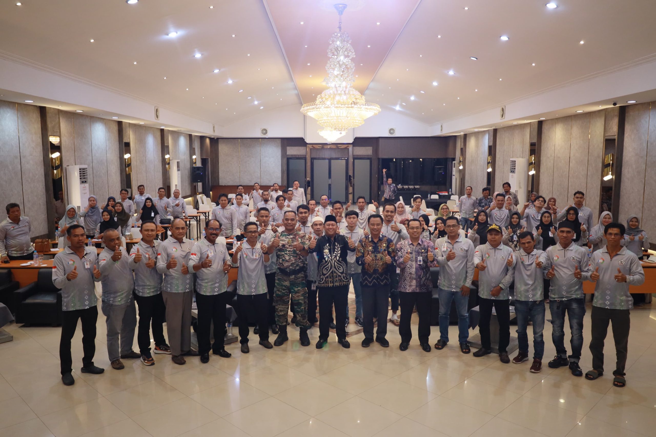Bupati Barito Kuala Buka Dua Pelatihan Strategis Bagi Aparatur Desa