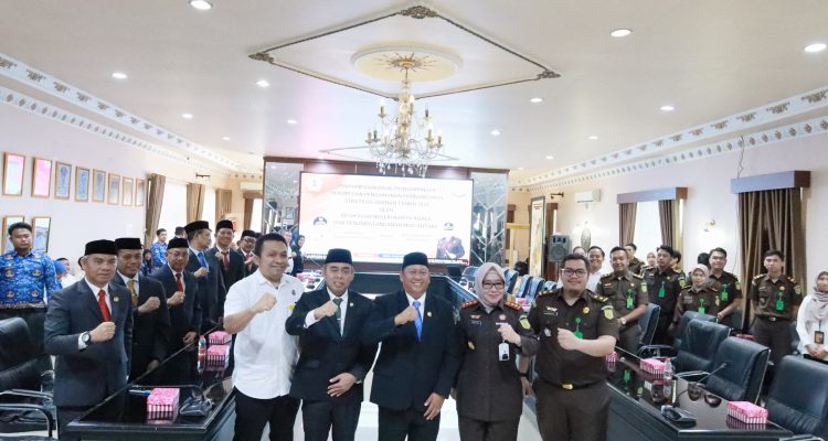 Pemkab Barito Kuala Teken MoU Dengan Kejari Terkait Pendampingan Hukum