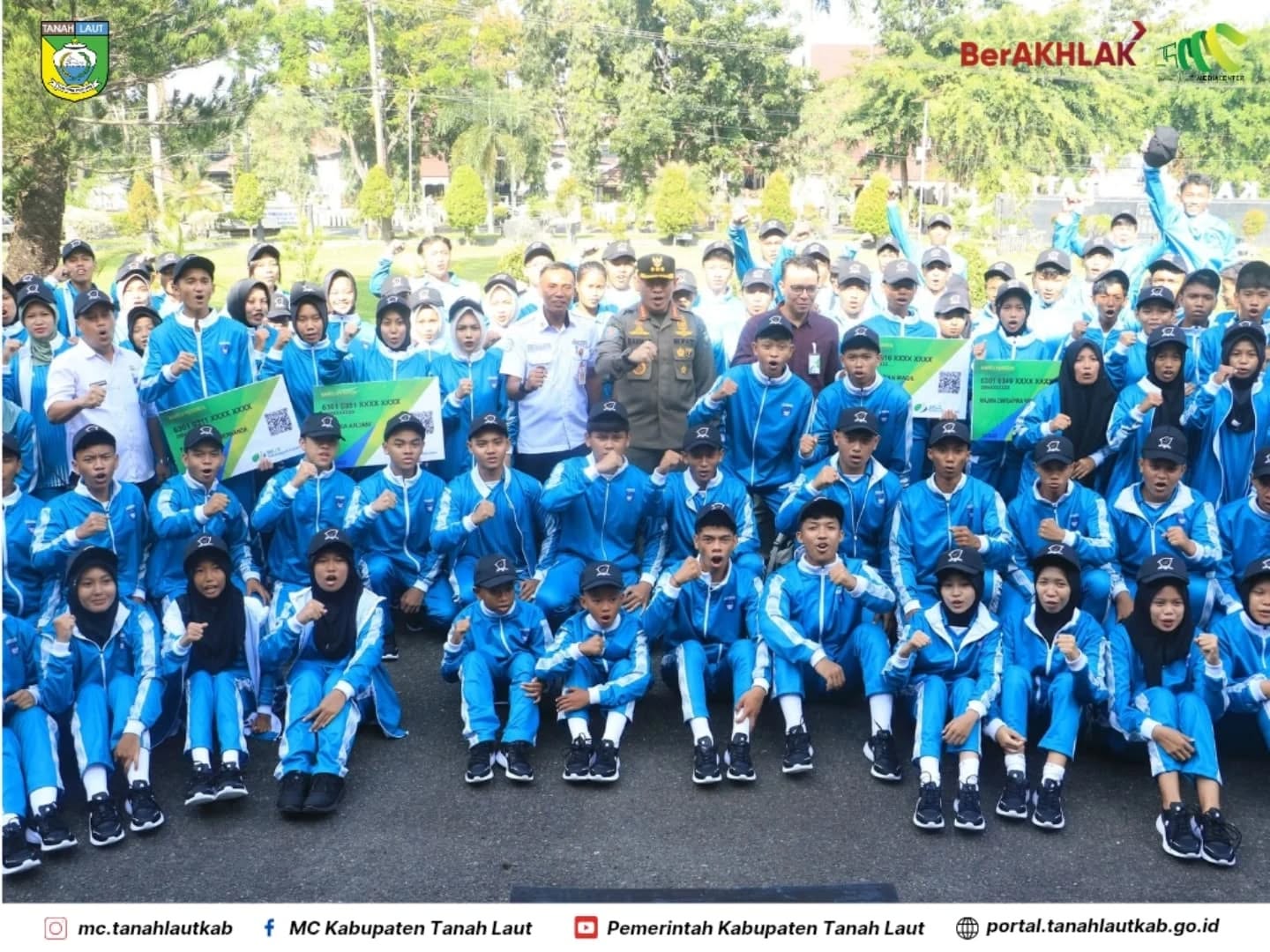 Lepas Kontingen Popda Tala, Rahmat Ingatkan Sang Juara Lahir dari Kedisiplinan dan Konsistensi