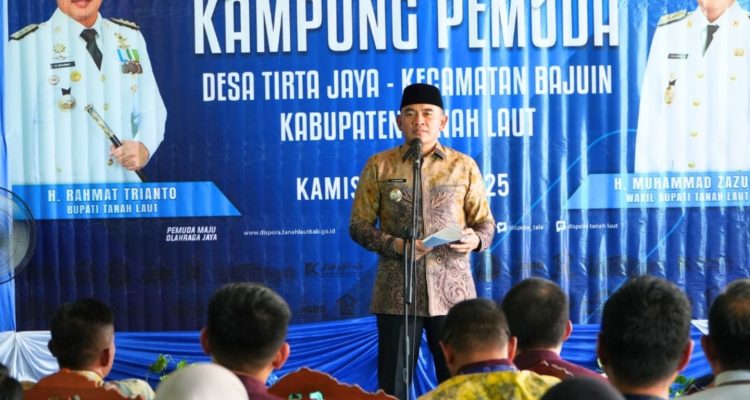 Bupati Tanah Laut Resmikan Kampung Pemuda di Desa Tirtajaya