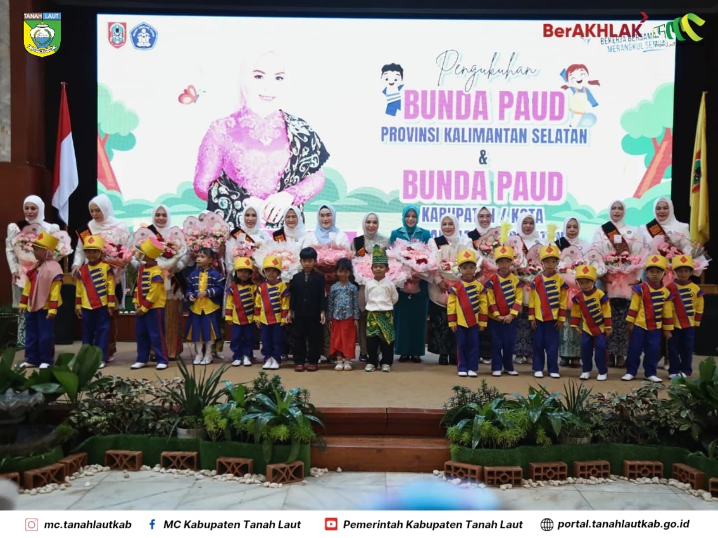 Wabup Tala Hadiri Pengukuhan Bunda PAUD Kalsel dan Kabupaten/Kota se-Kalsel
