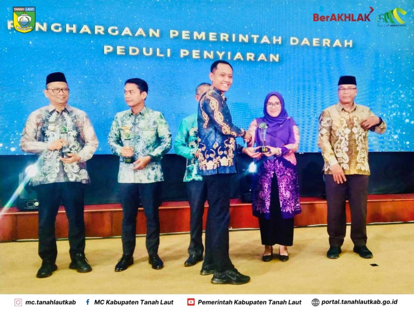 Peduli Penyiaran, Pemkab Tala Raih Penghargaan ASR 2025 KPID Kalsel