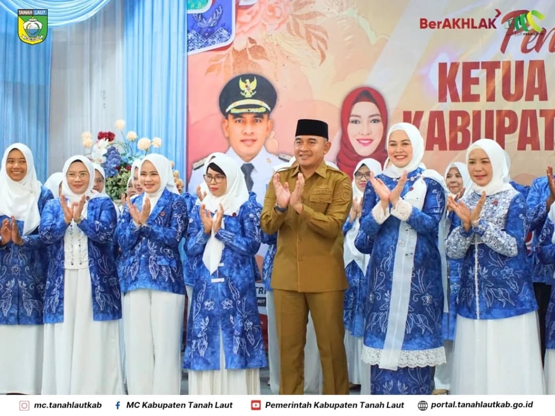 Bupati Tanah Laut Kukuhkan Ketua, Pengurus DEKRANASDA