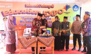 Rahmat Ajak Seluruh Pihak Ikut Andil Bangun Pendidikan di Tala