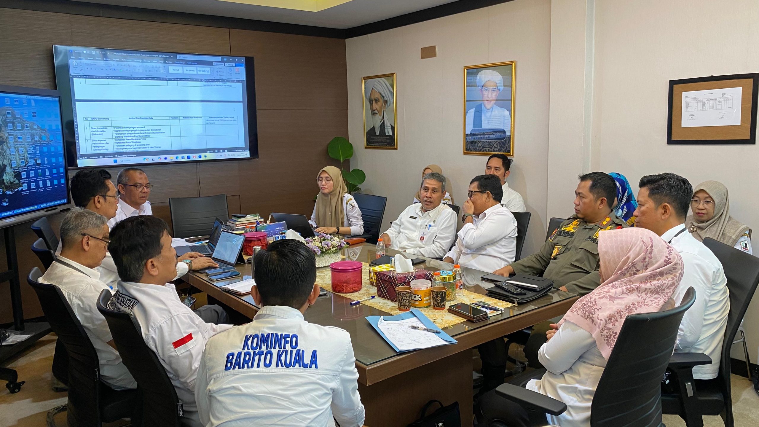 Pemkab Barito Kuala Gelar Rapat Evaluasi dan Strategi Penataan Kota 2025