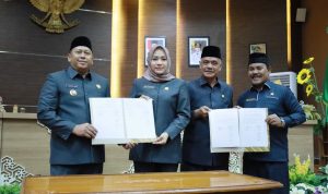 Rapat Paripurna Ke-23: DPRD Dan Pemkab Barito Kuala Tanda Tangani Persetujuan Perubahan APBD 2025