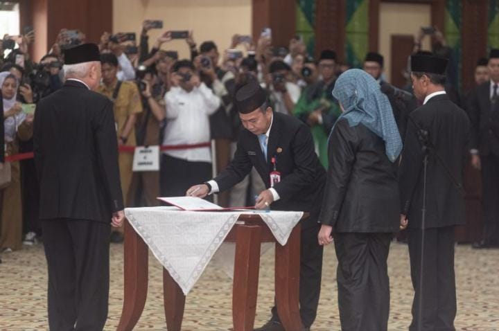 Wakil Bupati Tanah Laut  Hadiri Pelantikan Sekda Provinsi Kalsel