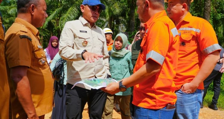 Bupati Kunjungi Rencana Pembangunan Desa Terpadu di Bukit Mulia