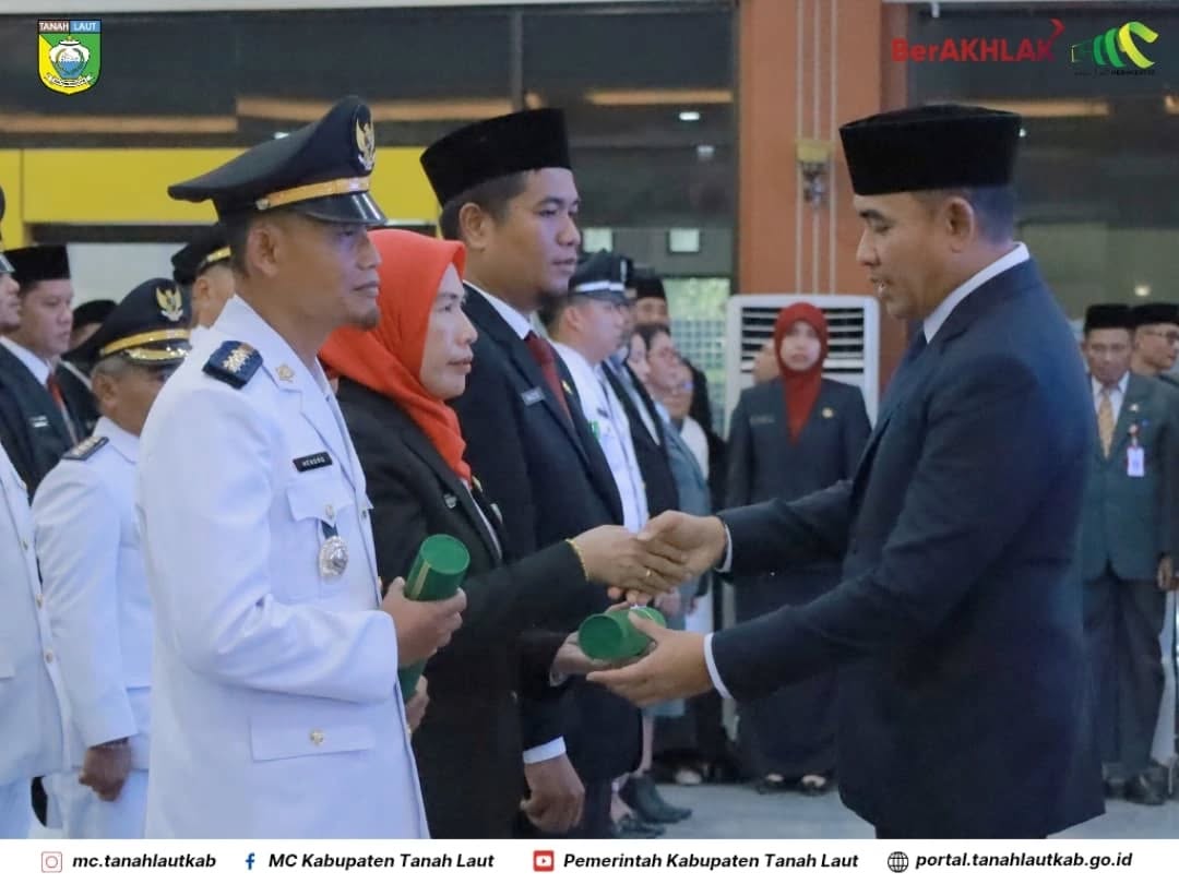 Melantik 157 Pejabat, Bupati Rahmat menekankan jadikan Pengabdian sebagai Investasi Masa Depan