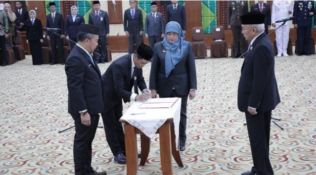 Gubernur Kalsel melantik Sekda Kalsel M. Syarifudin, yakin sebagai Panglima Birokrasi