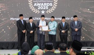 Bupati Barito Kuala Raih Penghargaan Pendukung Gerakan Zakat Indonesia
