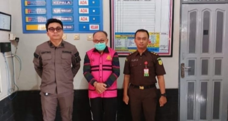 Bupati Tabalong, Setelah Di Tetapkan sebagai Tersangka Langsung di Jebloskan Ke Rutan Tanjung”