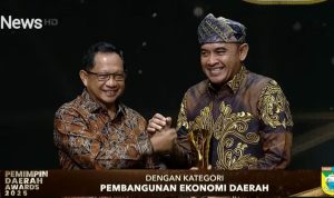 Tito Karnavian Serahkan PDA 2025 ke Bupati Rahmat Trianto
