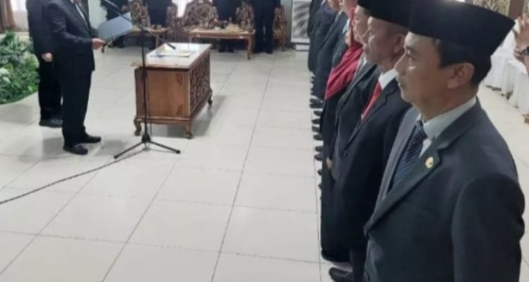 “Bupati Barito Kuala Rotasi Sejumlah Kepala Dinas Di Marabahan”
