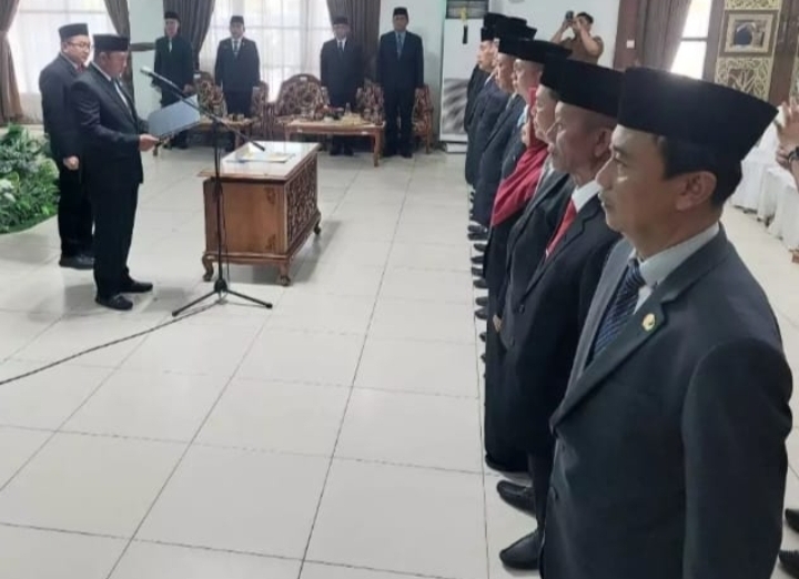 “Bupati Barito Kuala Rotasi Sejumlah Kepala Dinas Di Marabahan”